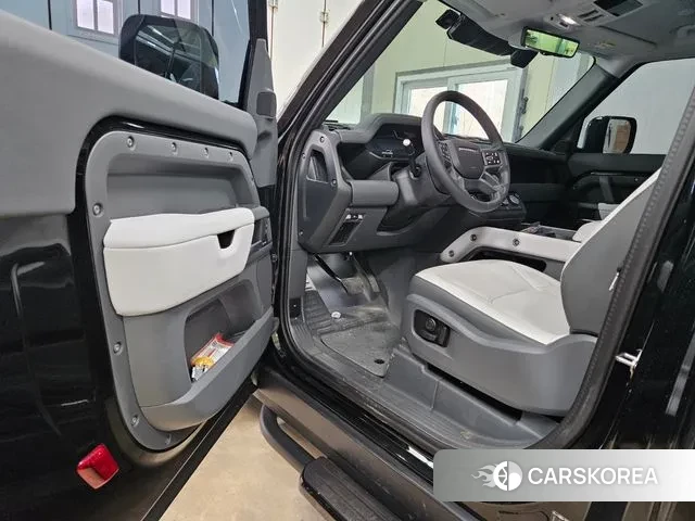 Land Rover Defender (L663) id 3705685 из Кореи 11