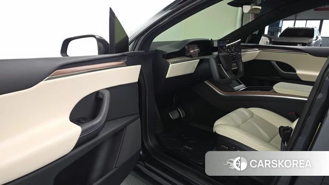 Tesla Model X id 5001698 из Кореи 30
