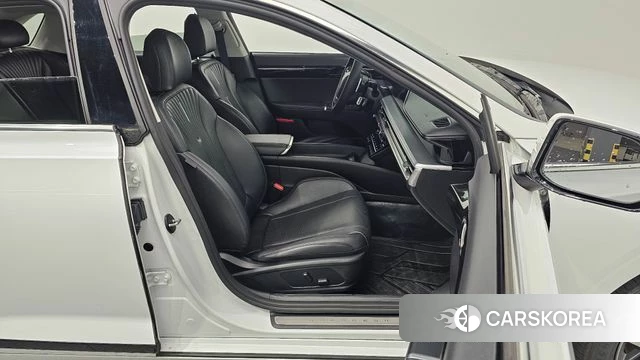 Hyundai Grandeur (GN7) id 4958014 из Кореи 30