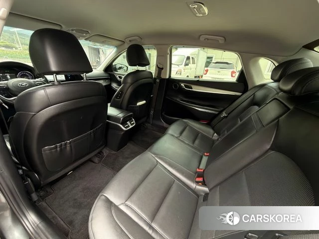 Hyundai The New Grandeur IG Hybrid id 5013363 из Кореи 19