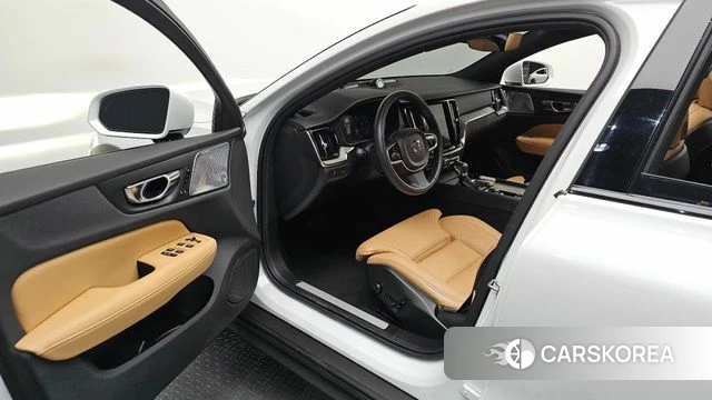 Volvo V60 Cross-Country 2nd Generation id 4907334 из Кореи 35