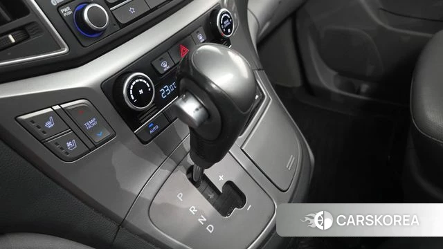 Hyundai The New Grand Starex id 4937458 из Кореи 32