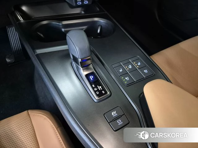 Lexus UX300h id 4957274 из Кореи 19