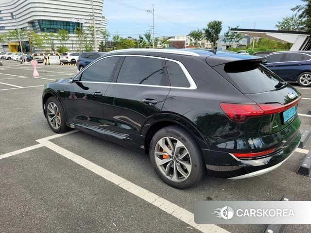 Audi e-Tron id 4974396 из Кореи 10