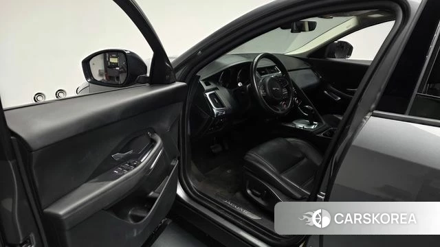Jaguar E-PACE id 5023716 из Кореи 34