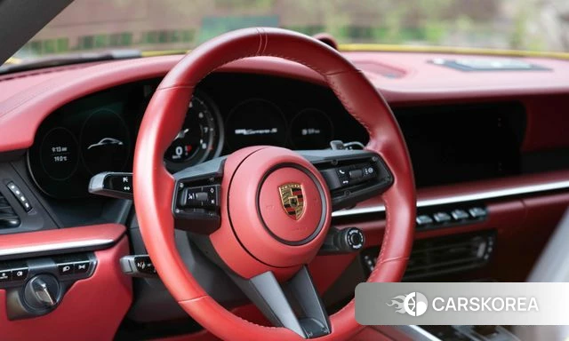 Porsche 911(992) id 4992398 из Кореи 18