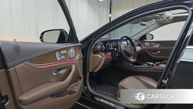 Mercedes-Benz E-Class W213 id 4978257 из Кореи 30