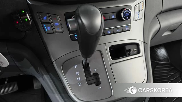 Hyundai The New Grand Starex id 4992918 из Кореи 29