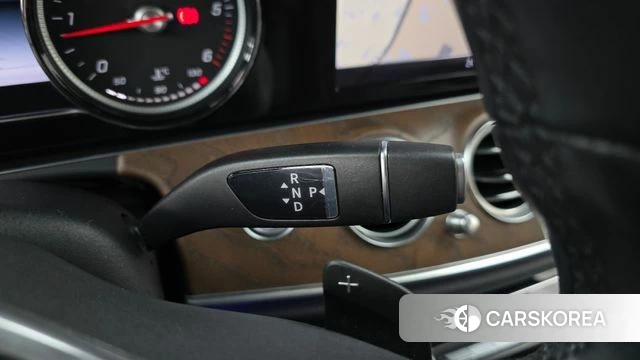 Mercedes-Benz E-Class W213 id 4988035 из Кореи 31