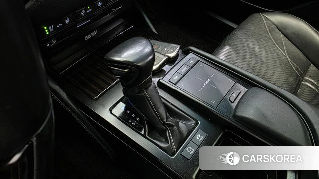 Lexus ES300h 7th generation id 4997774 из Кореи 38