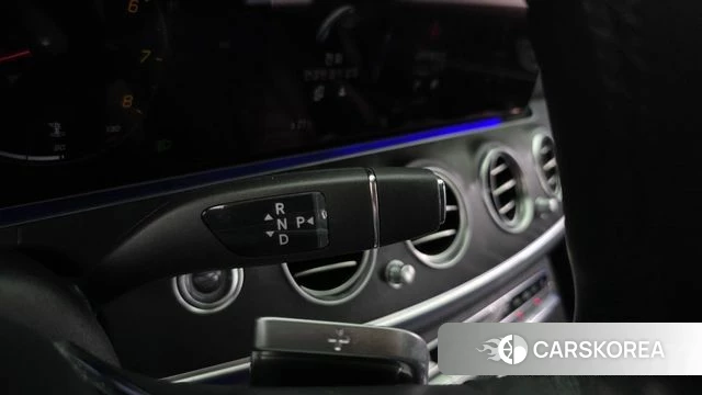 Mercedes-Benz E-Class W213 id 5033949 из Кореи 19