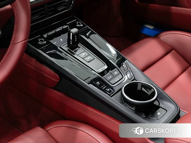 Porsche 911(992) id 5001611 из Кореи 19