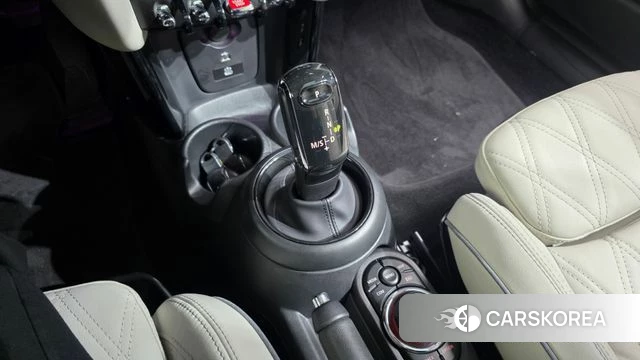 Mini Cooper S id 5040250 из Кореи 34
