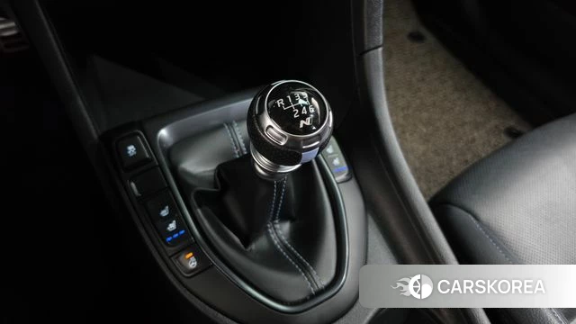 Hyundai Veloster (JS) id 5029188 из Кореи 31
