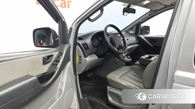 Hyundai The New Grand Starex id 4967600 из Кореи 29