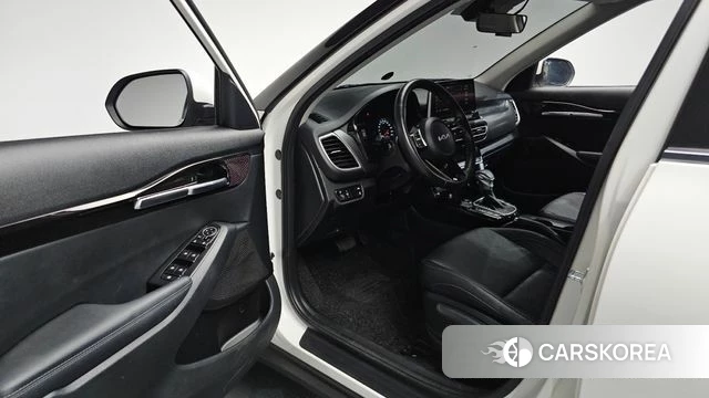 Kia Seltos id 4202152 из Кореи 32