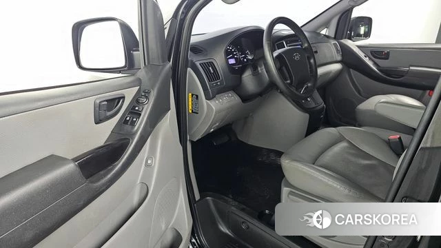 Hyundai The New Grand Starex id 4794651 из Кореи 29