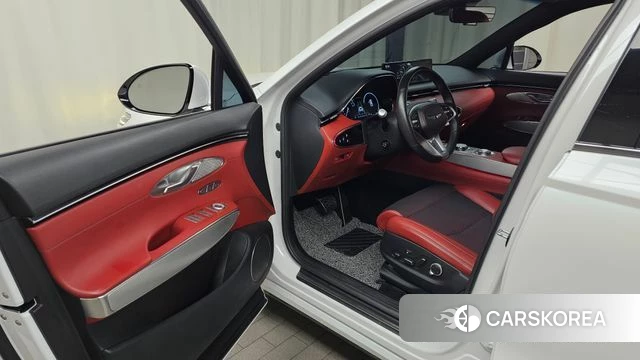 Genesis GV70 id 4996577 из Кореи 33