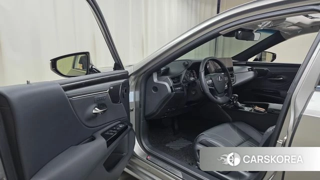 Lexus ES300h 7th generation id 4975821 из Кореи 31