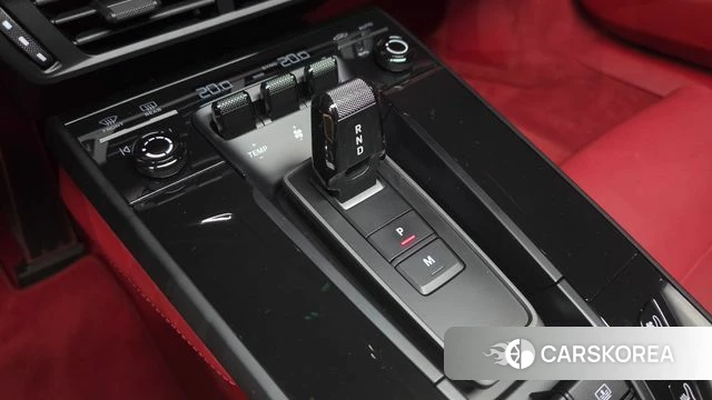Porsche 911(992) id 5001466 из Кореи 19