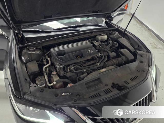 Lexus ES300h 7th generation id 5003250 из Кореи 19