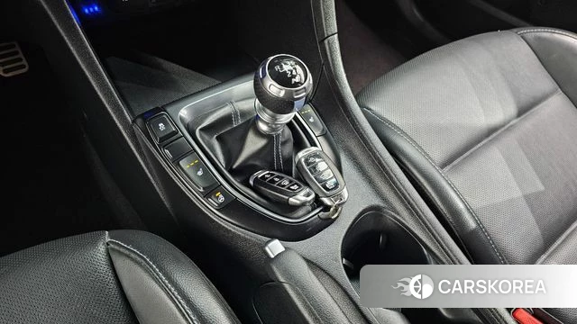 Hyundai Veloster (JS) id 4518643 из Кореи 19
