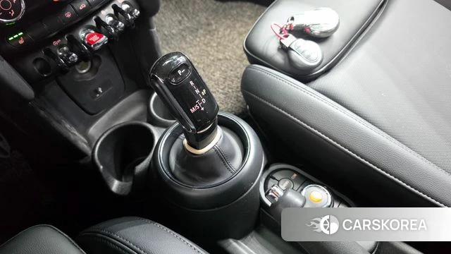 Mini Cooper D id 5023783 из Кореи 29