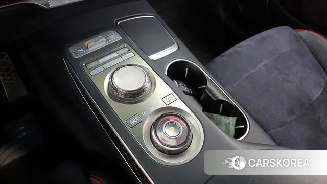 Genesis GV70 id 3539815 из Кореи 19