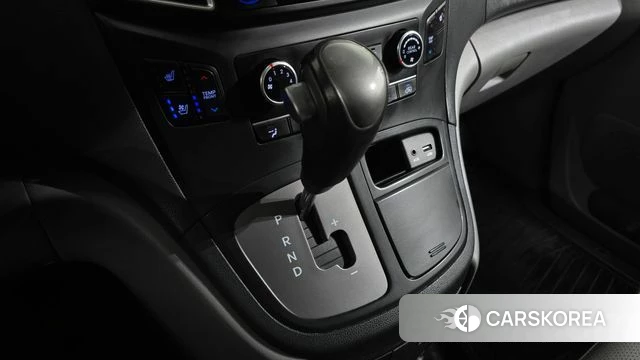 Hyundai The New Grand Starex id 4967618 из Кореи 28