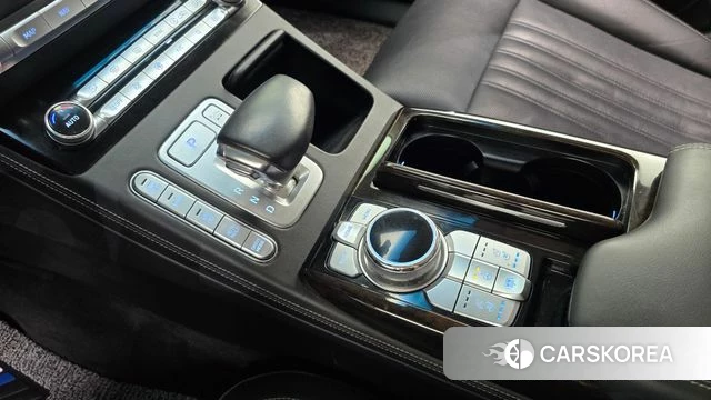 Genesis G90 id 4982958 из Кореи 19