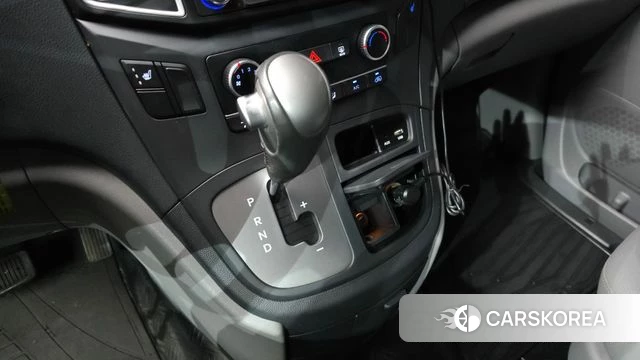 Hyundai The New Grand Starex id 4557085 из Кореи 19
