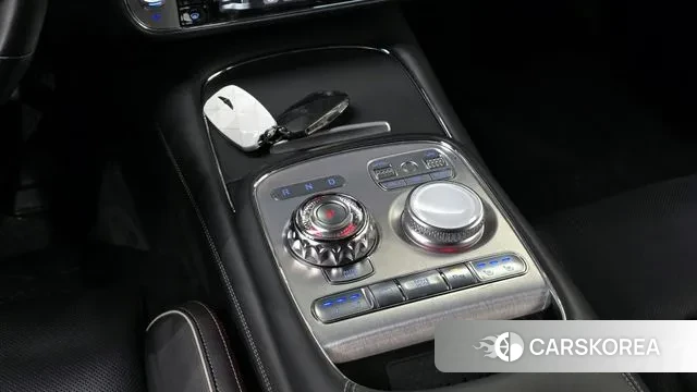 Genesis G90 (RS4) id 3237356 из Кореи 19