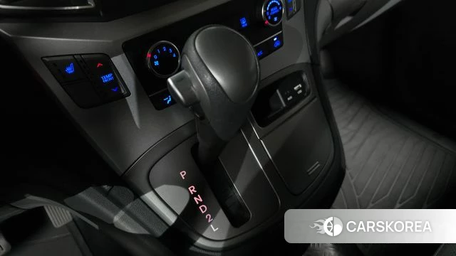 Hyundai The New Grand Starex id 4737540 из Кореи 19