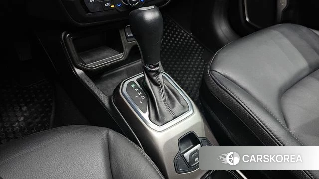 Jeep Renegade id 4907373 из Кореи 19
