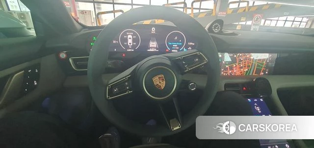 Porsche Taycan id 4660047 из Кореи 15