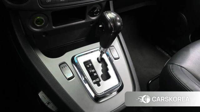 Ssangyong Korando Turismo id 5018987 из Кореи 30