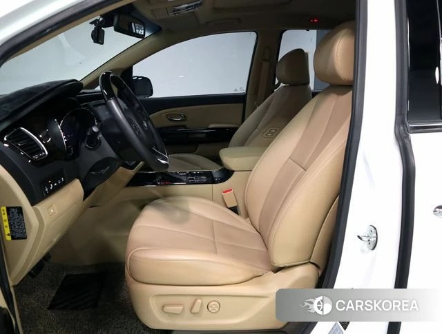 Kia The New Carnival id 4856467 из Кореи 19