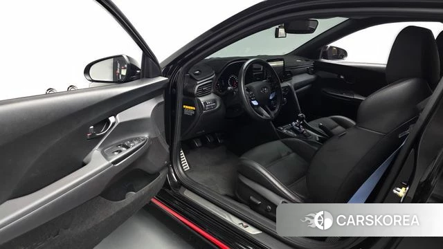 Hyundai Veloster (JS) id 4998213 из Кореи 33