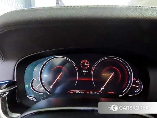 BMW 5 Series (G30) id 3499826 из Кореи 19