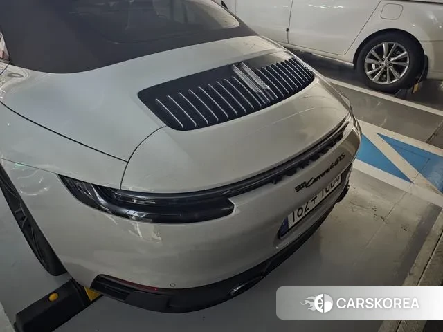 Porsche 911(992) id 3305473 из Кореи 19