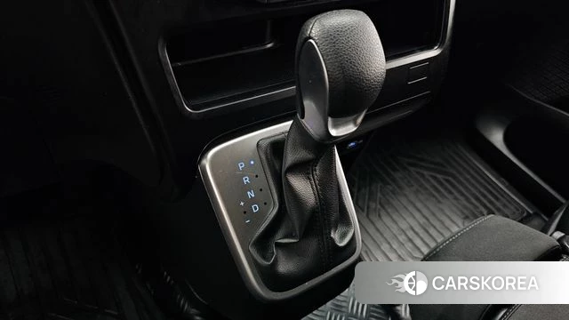 Hyundai Staria id 5058714 из Кореи 19
