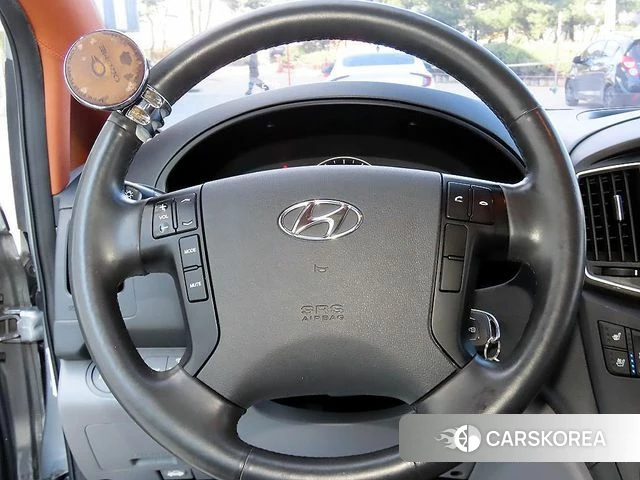 Hyundai The New Grand Starex id 4969631 из Кореи 19