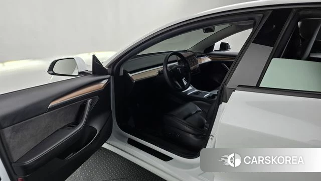 Tesla Model 3 id 5040567 из Кореи 30
