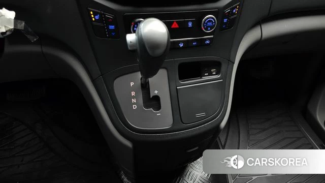 Hyundai The New Grand Starex id 4988127 из Кореи 29