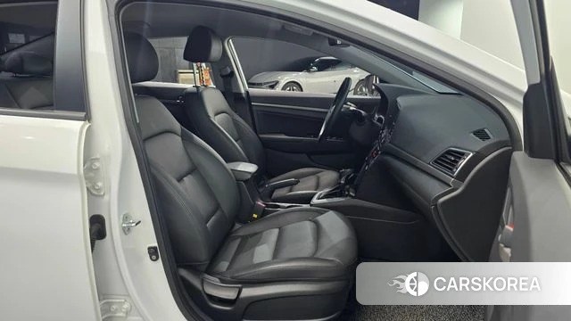Hyundai Avante AD id 5042255 из Кореи 30