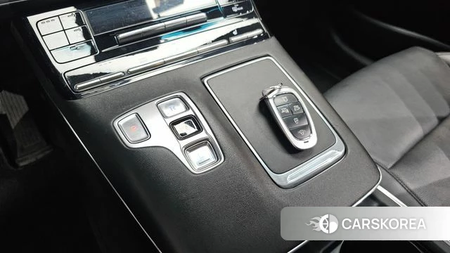 Hyundai The New Grandeur IG id 5017088 из Кореи 19