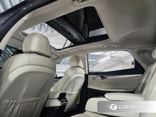 Hyundai The New Grandeur IG Hybrid id 5012843 из Кореи 19