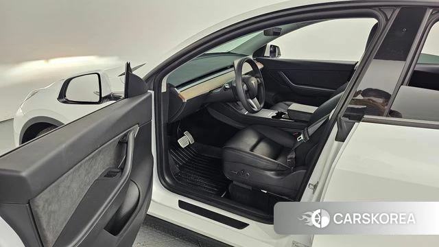 Tesla Model Y id 4930067 из Кореи 32