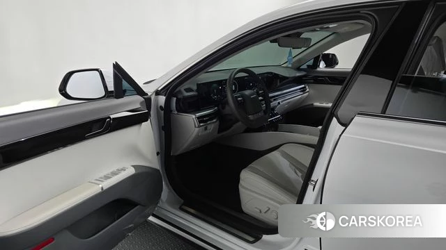 Hyundai Grandeur (GN7) id 5016386 из Кореи 33
