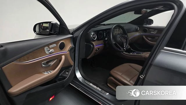 Mercedes-Benz E-Class W213 id 5059357 из Кореи 38
